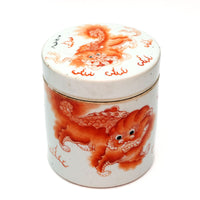 粉彩干紅獅紋圓形蓋罐